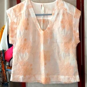 Anthropologie Embroidered Peach Floral V Neck cap sleeve Top Sz XS